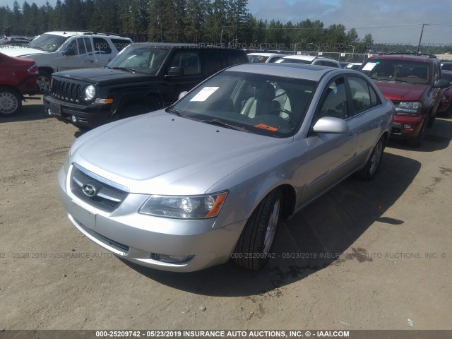 5NPEU46F17H219284 - 2007 HYUNDAI SONATA SE/LIMITED SILVER photo 2