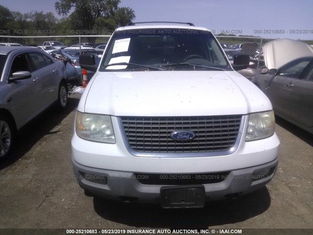 1FMFU16L33LA19050 - 2003 FORD EXPEDITION XLT WHITE photo 6