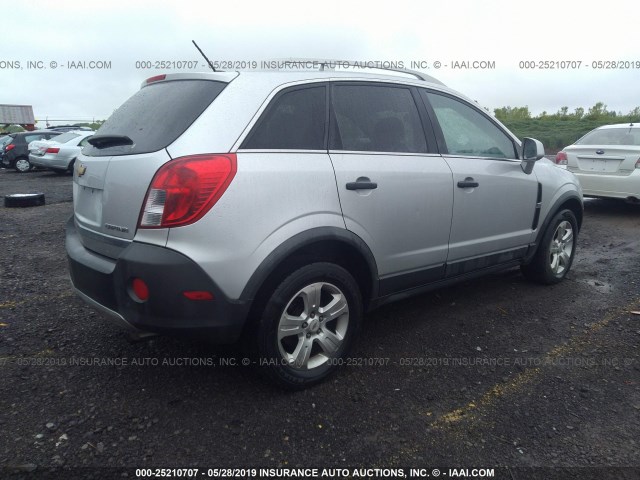 3GNAL2EK3DS640629 - 2013 CHEVROLET CAPTIVA LS 银色 照片 4