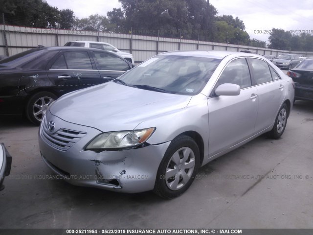 4T1BE46K09U355116 - 2009 TOYOTA CAMRY SE/LE/XLE SILVER photo 2