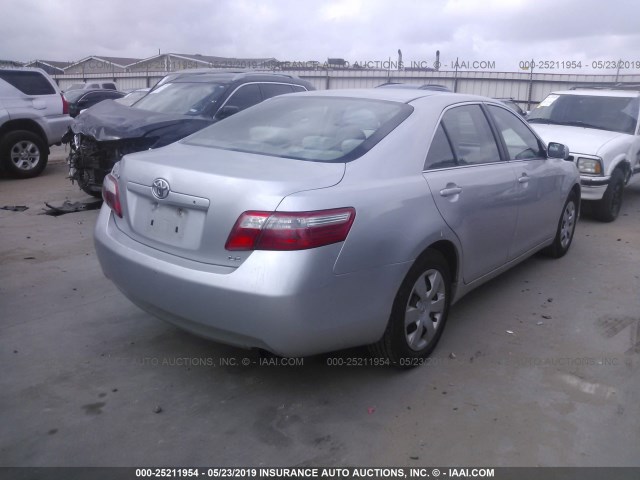 4T1BE46K09U355116 - 2009 TOYOTA CAMRY SE/LE/XLE SILVER photo 4