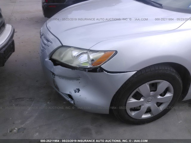 4T1BE46K09U355116 - 2009 TOYOTA CAMRY SE/LE/XLE SILVER photo 6