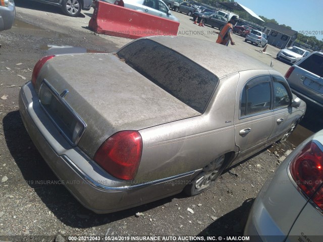 1LNHM81W43Y604399 - 2003 LINCOLN TOWN CAR EXECUTIVE SILVER photo 4