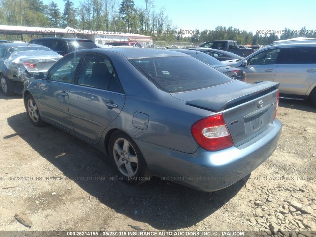 JTDBE32K120119706 - 2002 TOYOTA CAMRY LE/XLE/SE Light Blue photo 3