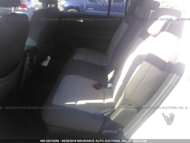 2FMGK5BCXBBD28715 - 2011 FORD FLEX SE SILVER photo 8