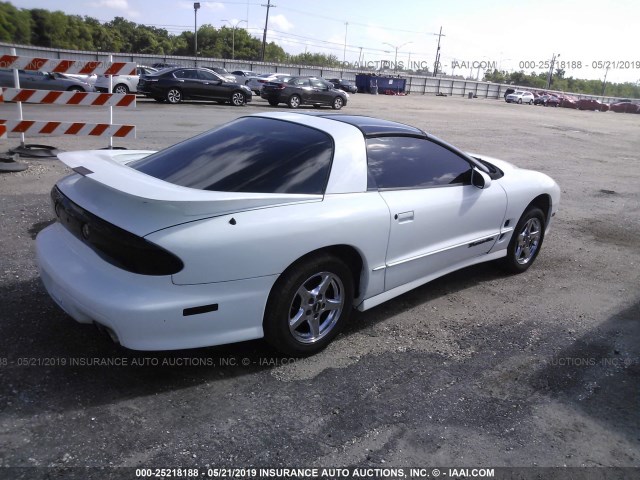 2G2FV22G122143272 - 2002 PONTIAC FIREBIRD FORMULA/TRANS AM WHITE photo 4