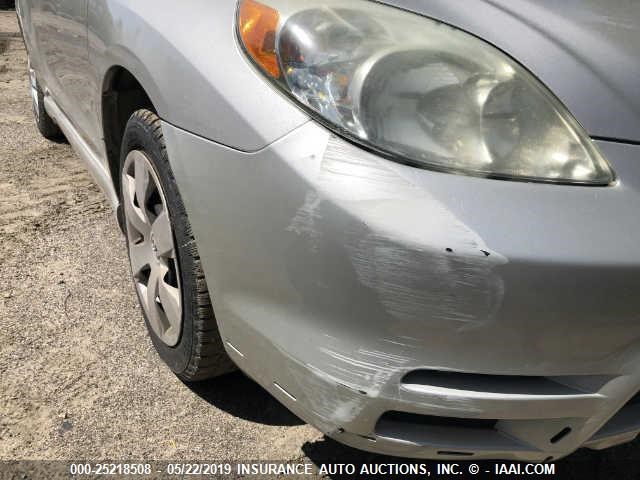 2T1KR32E54C252055 - 2004 TOYOTA COROLLA MATRIX XR 银色 照片 6