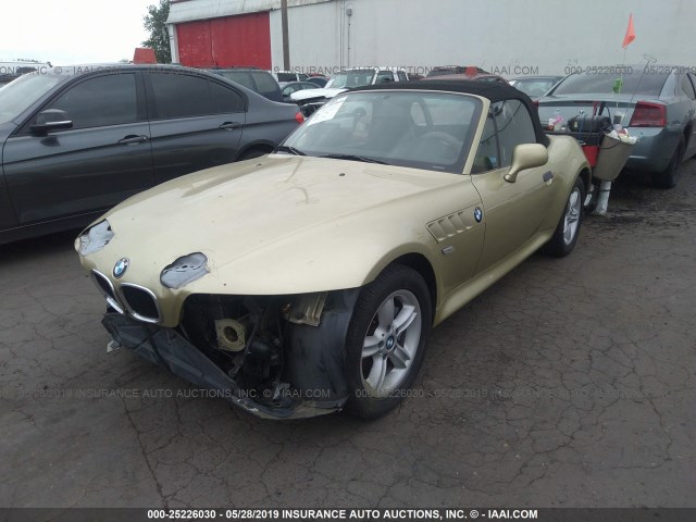 4USCN33432LM05361 - 2002 BMW Z3 2.5 GOLD photo 2