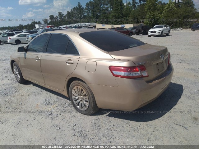 4T1BF3EK5AU112981 - 2010 TOYOTA CAMRY SE/LE/XLE BEIGE photo 3