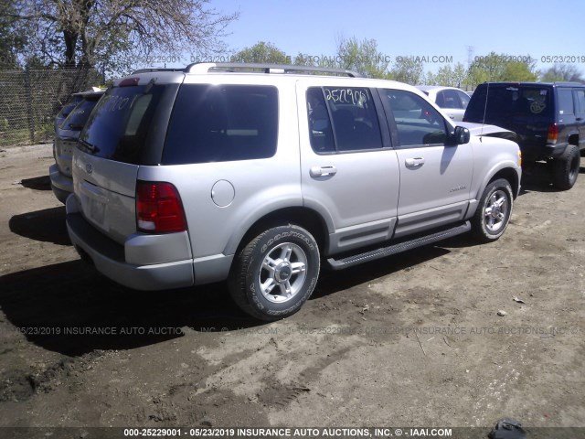 1FMDU73E02ZC29732 - 2002 FORD EXPLORER XLT SILVER photo 4