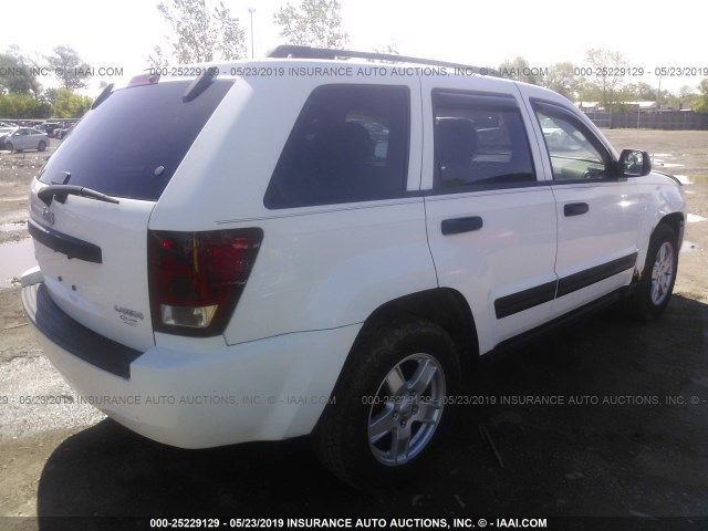 1J4GR48K15C608966 - 2005 JEEP GRAND CHEROKEE LAREDO/COLUMBIA/FREEDOM 白色 照片 4