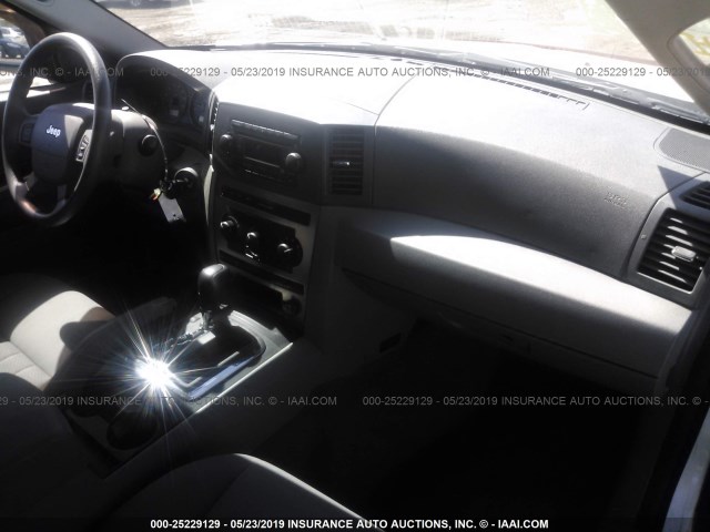 1J4GR48K15C608966 - 2005 JEEP GRAND CHEROKEE LAREDO/COLUMBIA/FREEDOM 白色 照片 5