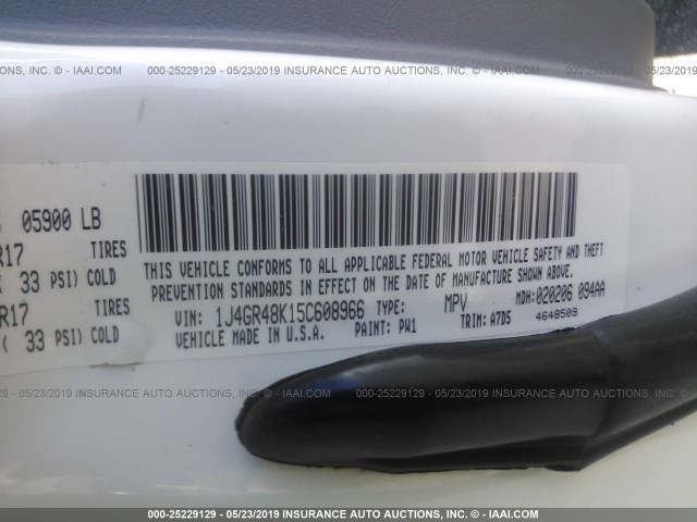 1J4GR48K15C608966 - 2005 JEEP GRAND CHEROKEE LAREDO/COLUMBIA/FREEDOM 白色 照片 9