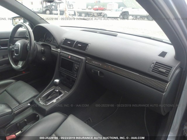 WUAGL78E66A700089 - 2006 AUDI S4 QUATTRO SILVER photo 5