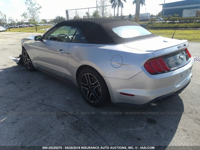 1FATP8UH2K5158391 - 2019 FORD MUSTANG SILVER photo 3