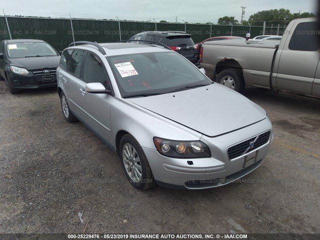 YV1MW390952094549 - 2005 VOLVO V50 2.4I SILVER photo 1