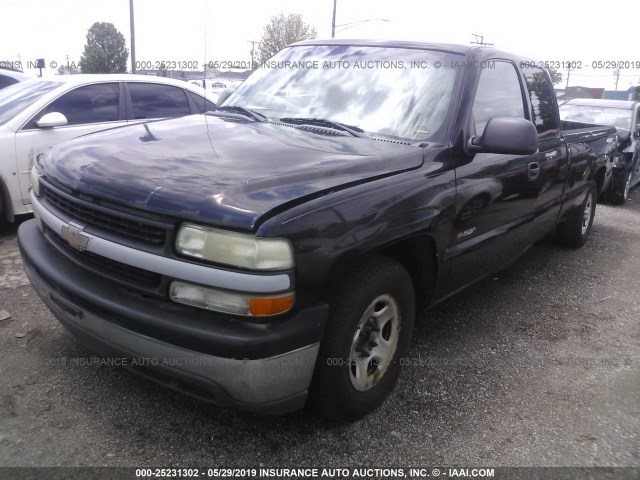 1GCEC19T32E304090 - 2002 CHEVROLET SILVERADO C1500 BLACK photo 2