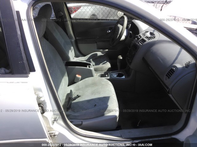 1G1ZT528X4F131527 - 2004 CHEVROLET MALIBU LS WHITE photo 5