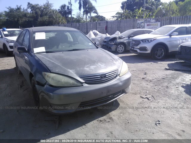 JTDBE32K253032089 - 2005 TOYOTA CAMRY LE/XLE/SE GRAY photo 6