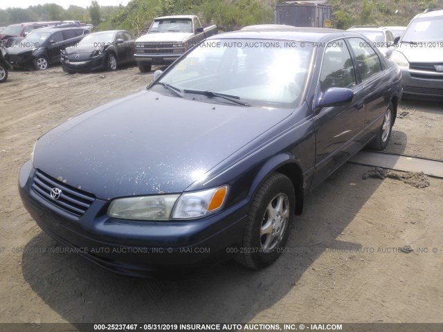 4T1BG28K4WU245239 - 1998 TOYOTA CAMRY CE/LE/XLE Navy photo 2