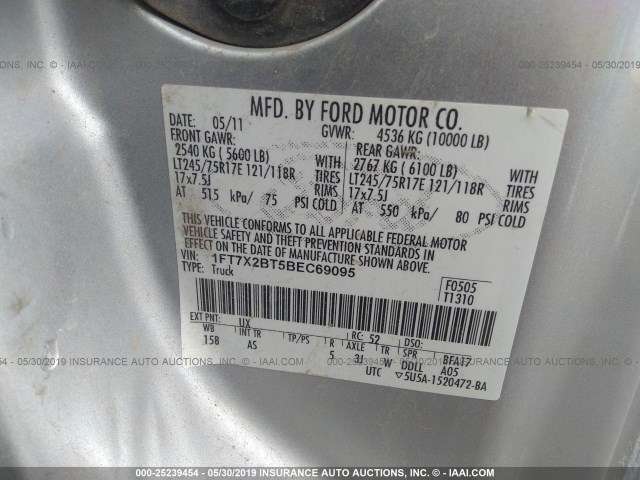 1FT7X2BT5BEC69095 - 2011 FORD F250 SUPER DUTY SILVER photo 9