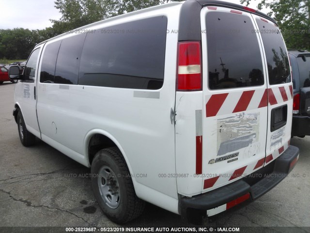 1GNZGXFA4D1183342 - 2013 CHEVROLET EXPRESS G3500 LS WHITE photo 3