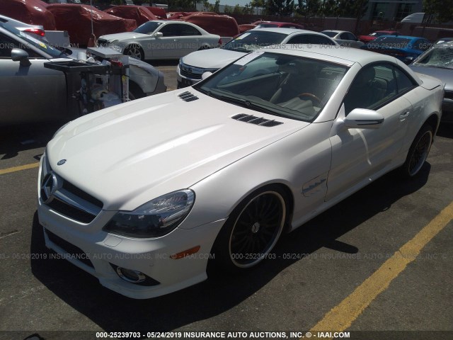 WDBSK71F59F154730 - 2009 MERCEDES-BENZ SL 550 WHITE photo 2