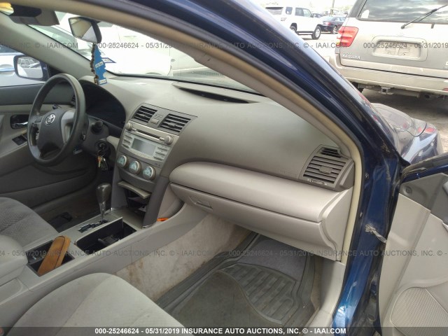 4T1BE46KX7U003447 - 2007 TOYOTA CAMRY CE/LE/XLE/SE BLUE photo 5