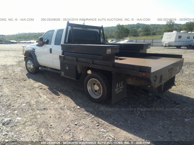 1FDAX57R49EA21768 - 2009 FORD F550 SUPER DUTY WHITE photo 3