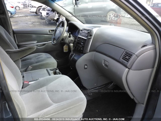 5TDZA23C86S531183 - 2006 TOYOTA SIENNA CE/LE GRAY photo 5