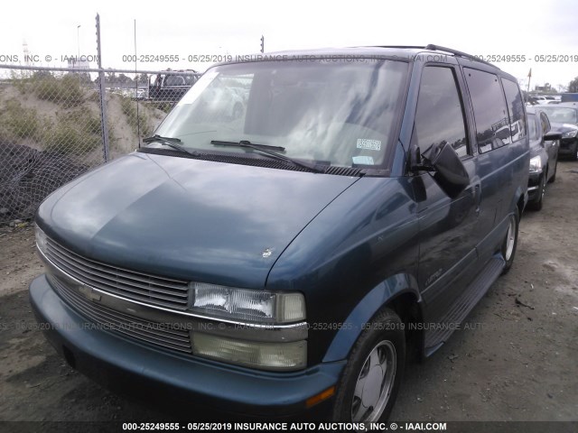 1GNDM19WX1B101160 - 2001 CHEVROLET ASTRO BLUE photo 2