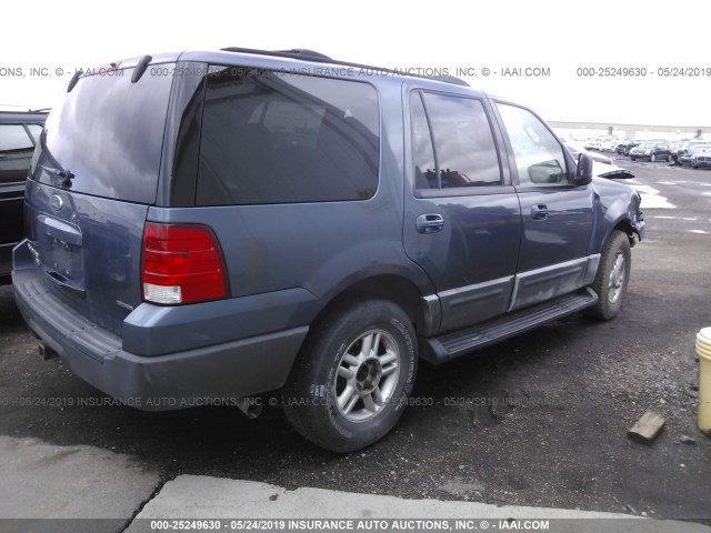 1FMPU16L14LA46236 - 2004 FORD EXPEDITION XLT BLUE photo 4