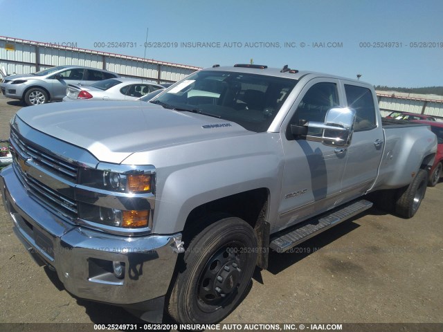 1GC4K0C87FF159665 - 2015 CHEVROLET SILVERADO K3500 LTZ SILVER photo 2