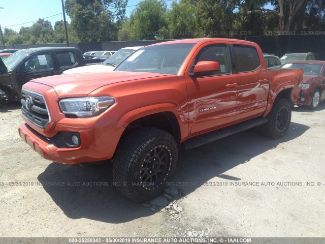 5TFAX5GN3GX070706 - 2016 TOYOTA Tacoma DOUBLE CAB/SR/SR5 ORANGE photo 2