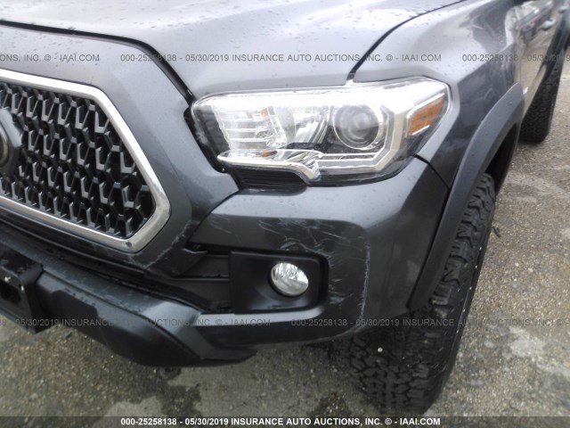 3TMCZ5AN3JM171513 - 2018 TOYOTA TACOMA DBL CAB/SR/TRDSPT/OR/PRO GRAY photo 6