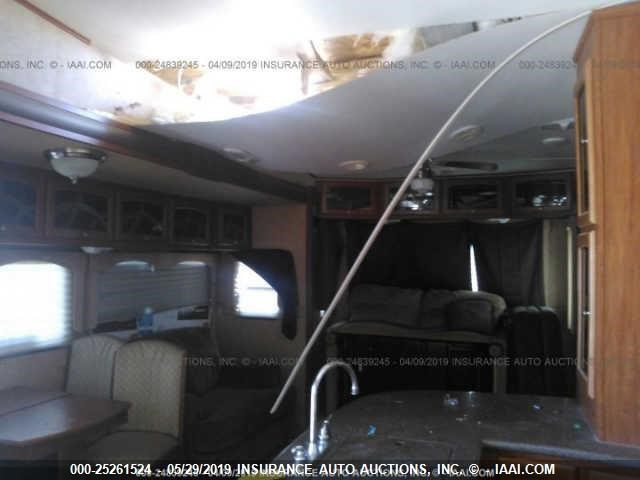 5SFSG3729BE213870 - 2011 HEARTLAND ELKRIDGE 5TH WHEEL  თეთრი ფოტო 8