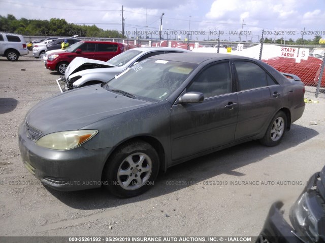 4T1BE32K64U937777 - 2004 TOYOTA CAMRY LE/XLE/SE GRAY photo 2