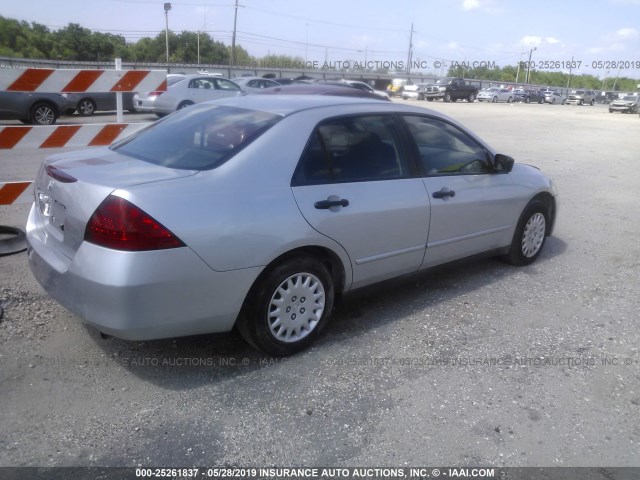 1HGCM551X7A166323 - 2007 HONDA ACCORD VALUE SILVER photo 4