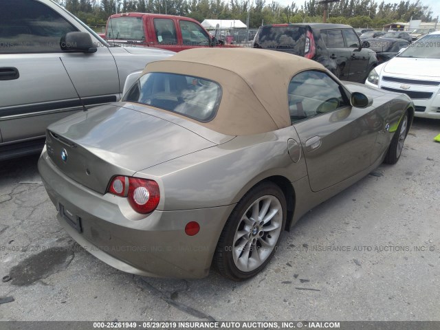 4USBT335X5LS55411 - 2005 BMW Z4 2.5 BEIGE photo 4