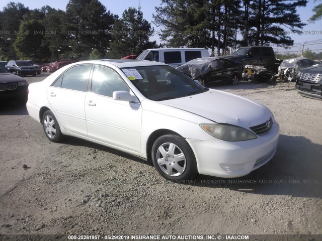 4T1BE32K16U691188 - 2006 TOYOTA CAMRY LE/XLE/SE WHITE photo 1