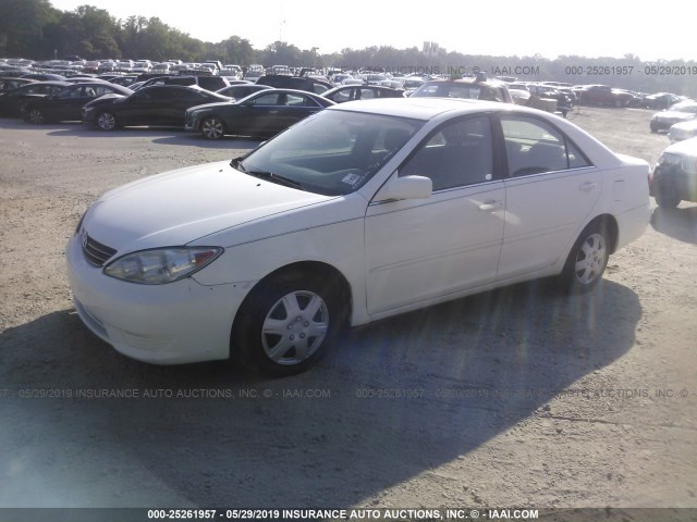 4T1BE32K16U691188 - 2006 TOYOTA CAMRY LE/XLE/SE WHITE photo 2