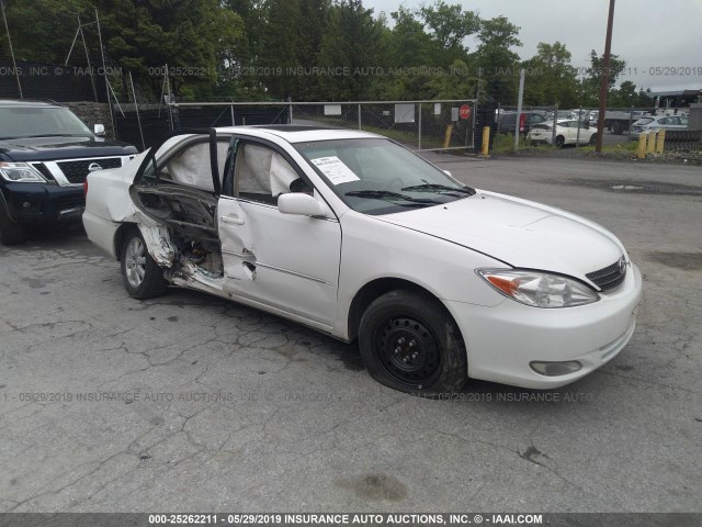 4T1BF30K43U053383 - 2003 TOYOTA CAMRY LE/XLE/SE WHITE photo 1