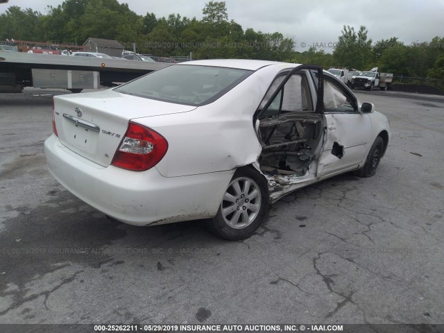 4T1BF30K43U053383 - 2003 TOYOTA CAMRY LE/XLE/SE WHITE photo 4