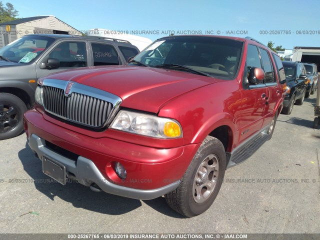 5LMFU28A2YLJ25348 - 2000 LINCOLN NAVIGATOR 红色 照片 2
