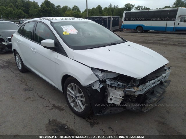 1FADP3F27JL200385 - 2018 FORD FOCUS WHITE photo 1