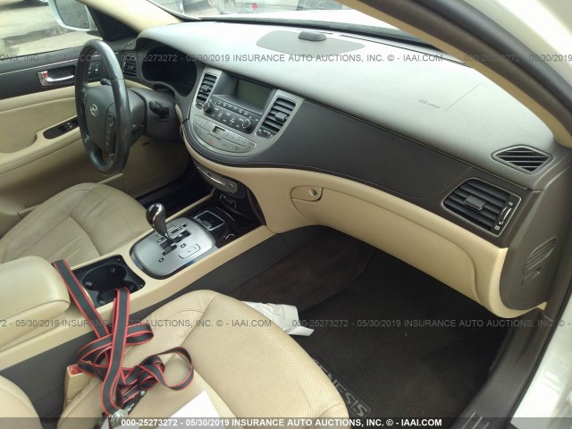 KMHGC46E99U038926 - 2009 HYUNDAI GENESIS 3.8L WHITE photo 5