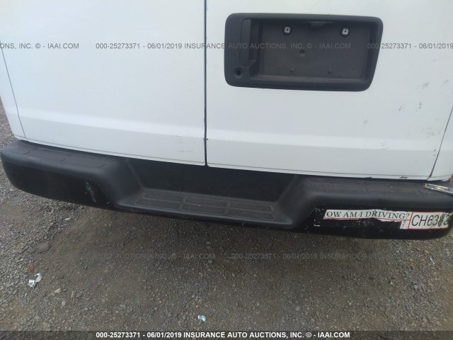 1GTW7FCA5D1176121 - 2013 GMC SAVANA G2500 WHITE photo 6