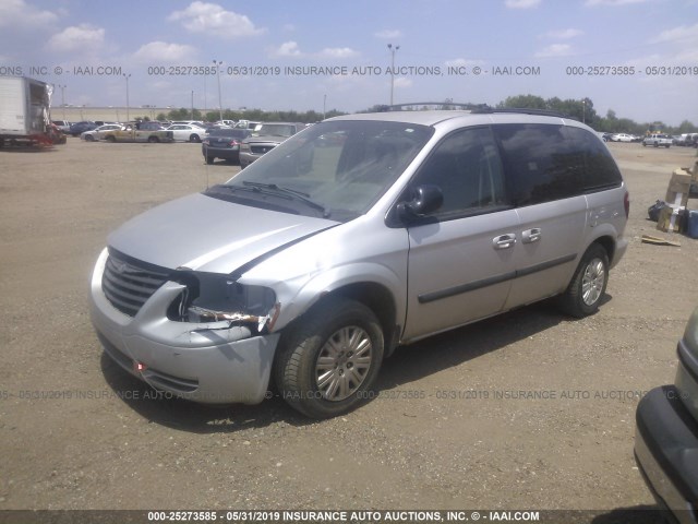 1C4GP45RX5B408297 - 2005 CHRYSLER TOWN & COUNTRY  SILVER photo 2