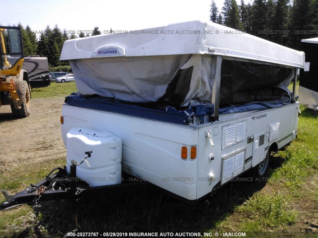 4CE689F1857268035 - 2005 FLEETWOOD CAMPER  WHITE photo 2