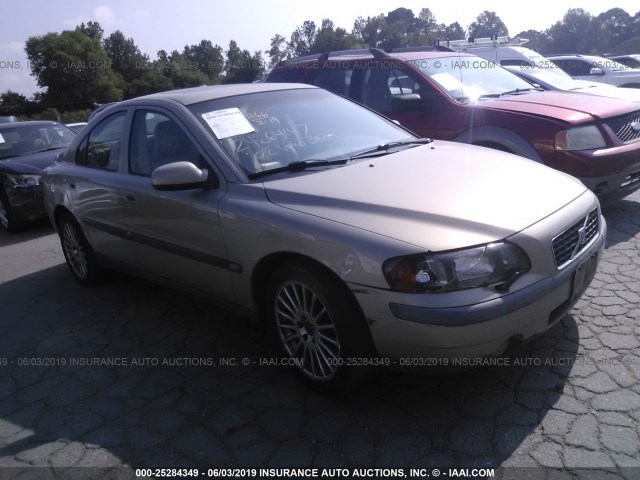 YV1RS53D922122290 - 2002 VOLVO S60 T5 Champagne photo 1